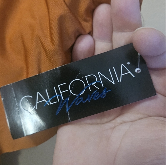 NWT California Waves Women's One Size Cup D/DD Swim Top Rusty Orange Color - Picture 4 of 5